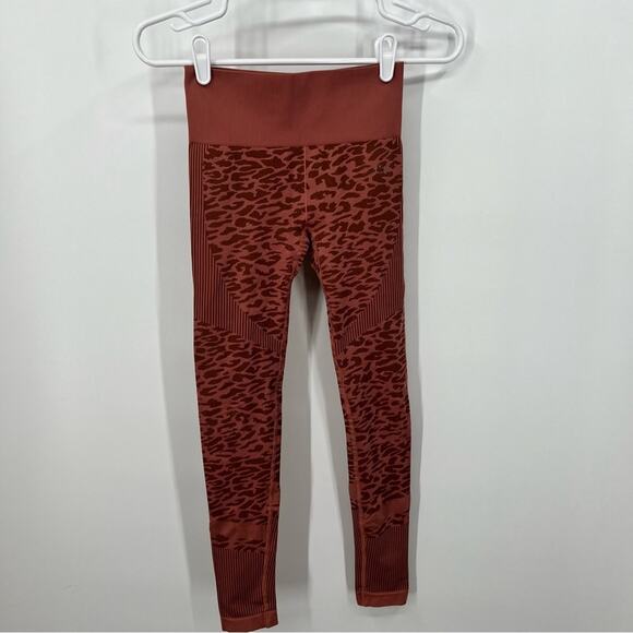 Varley Women’s Seamless Orange Animal Printed Workout Leggings Size Small - Picture 1 of 8